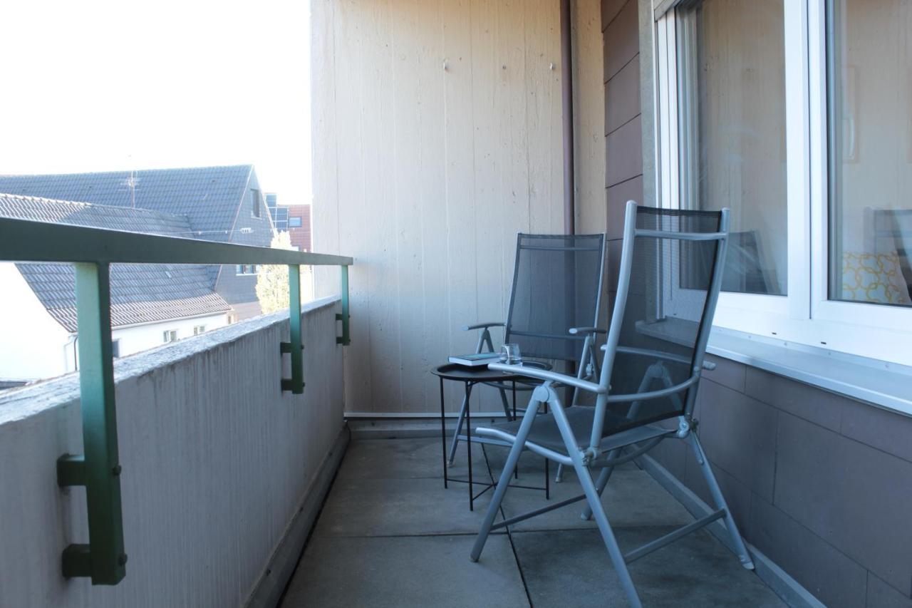 Zentral. Stylisch. Balkon & Parkplatz. Netflix Apartment ฮอลซ์การ์ลิงเกิน ภายนอก รูปภาพ